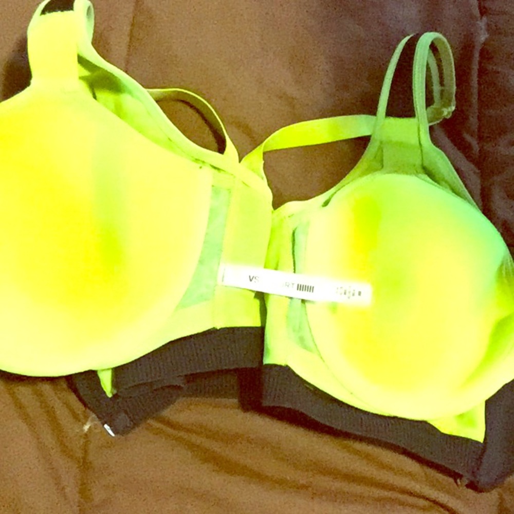 VS sports bra